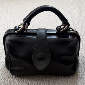 Vintage Elegant Black leather Satchel Handbag/Purse by Cecile Jeanne Paris